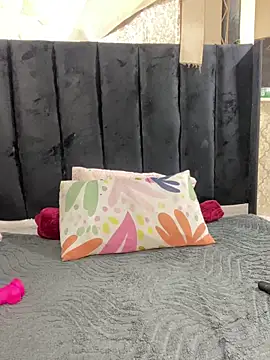 SexyPetitex25 online show from 02/25/26, 08:52