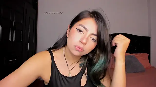 Snapshot of sammy_bunny1 chatting on 10/07/25, 04:35 sammy bunny1 online show from 10/07/25, 04:35