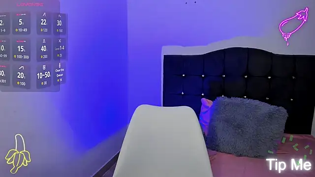 Snapshot of sammy_bunny1 chatting on 11/25/25, 02:34 sammy bunny1 online show from 11/25/25, 02:34