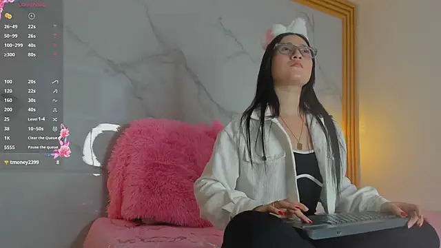 malka milan online show from 11/28/25, 04:12