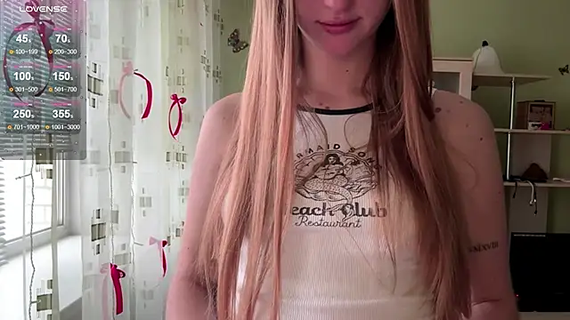 SweetJinny88 online show from 12/22/25, 07:41