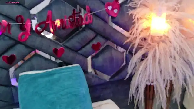 Madison 03 online show from 09/23/25, 05:36