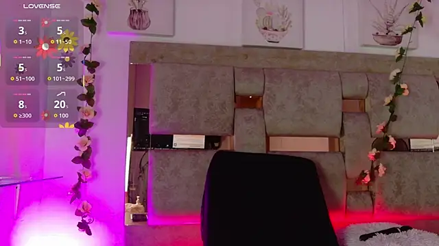 Madison 03 online show from 10/15/25, 05:06