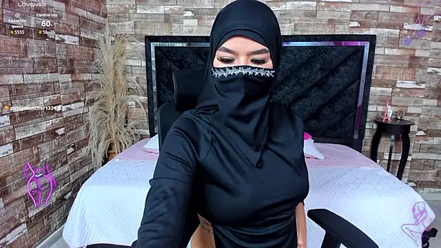 Snapshot of Amal_Bakir chatting on 11/30/25, 12:44 Amal Bakir online show from 11/30/25, 12:44