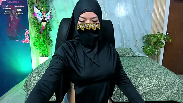 Snapshot of Amal_Bakir chatting on 11/09/25, 12:58 Amal Bakir online show from 11/09/25, 12:58