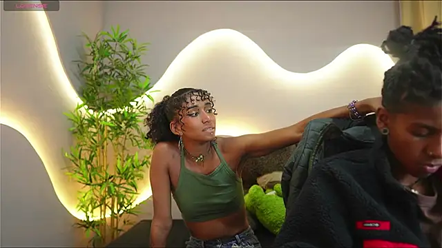 Snapshot of lynx_sun chatting on 01/16/26, 08:46 lynx sun online show from 01/16/26, 08:46