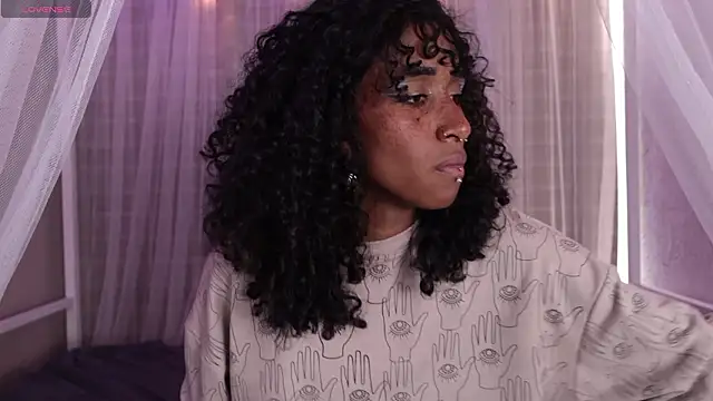 Snapshot of lynx_sun chatting on 02/25/26, 04:18 lynx sun online show from 02/25/26, 04:18