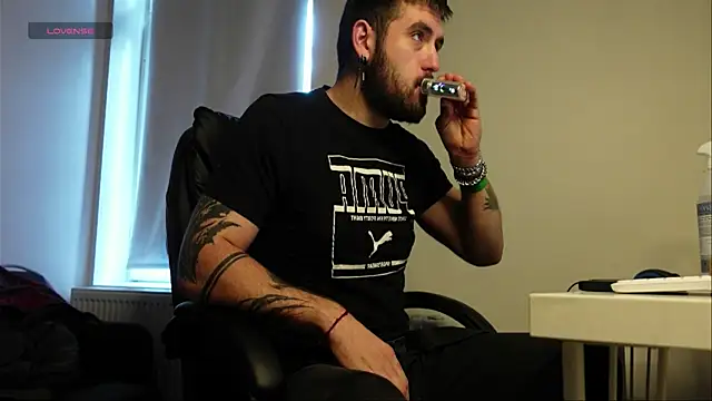 Mike Platano online show from 09/29/25, 06:09