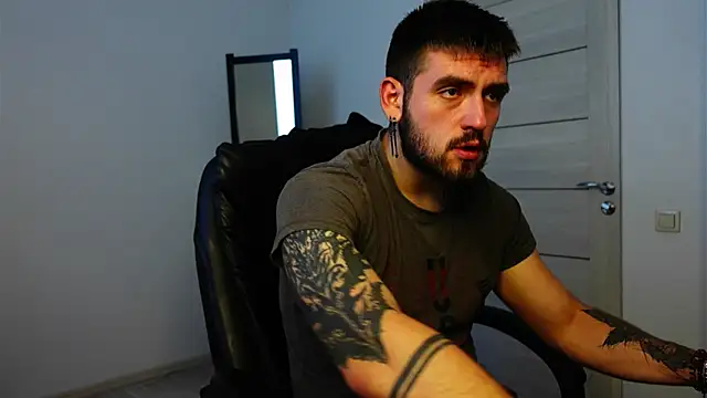 Mike Platano online show from 09/23/25, 02:13