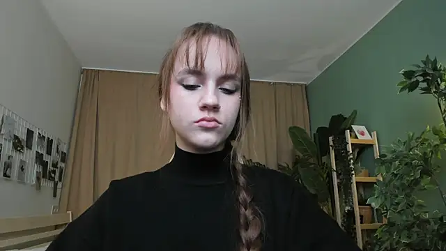 Snapshot of Jamie_Chung chatting on 12/05/25, 01:05 Jamie Chung online show from 12/05/25, 01:05