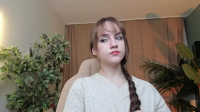 Snapshot of Jamie_Chung chatting on 12/14/25, 01:12 Jamie Chung online show from 12/14/25, 01:12