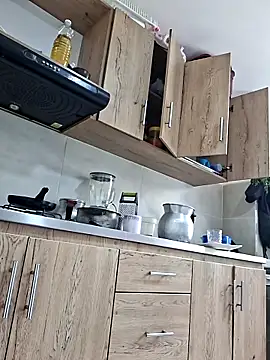 Alisson Morgann online show from 04/17/26, 01:25