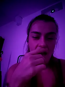 Carolinemiam online show from 11/04/25, 02:26