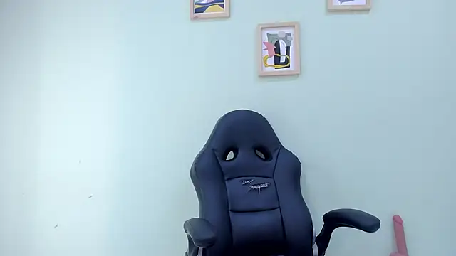 sophieturner mg online show from 06/09/26, 07:04
