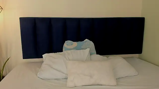 sophieturner mg online show from 03/09/26, 07:06