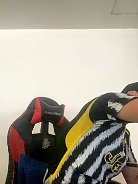 Snapshot of cristopher_wallacee chatting on 10/06/25, 08:42 cristopher wallacee online show from 10/06/25, 08:42