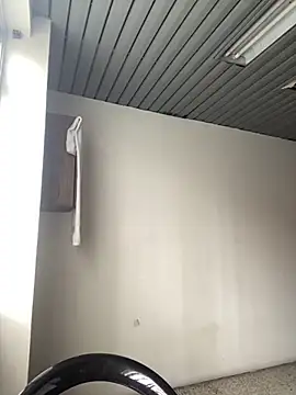 Snapshot of cristopher_wallacee chatting on 10/12/25, 07:48 cristopher wallacee online show from 10/12/25, 07:48