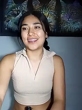 Snapshot of AmberGold- chatting on 10/01/25, 09:58 AmberGold- online show from 10/01/25, 09:58