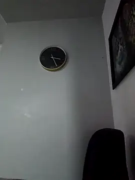 Snapshot of AmberGold- chatting on 11/18/25, 09:12 AmberGold- online show from 11/18/25, 09:12