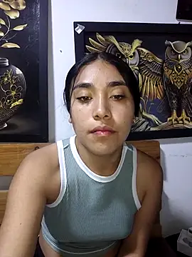 Snapshot of AmberGold- chatting on 10/15/25, 10:51 AmberGold- online show from 10/15/25, 10:51