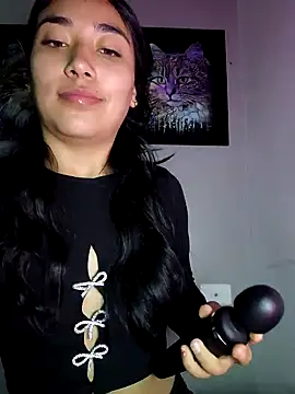 Snapshot of AmberGold- chatting on 10/18/25, 09:11 AmberGold- online show from 10/18/25, 09:11