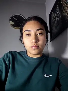 Snapshot of AmberGold- chatting on 11/14/25, 09:46 AmberGold- online show from 11/14/25, 09:46