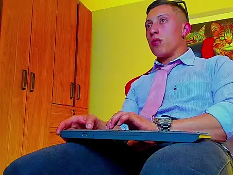 Snapshot of Masster_ares_ chatting on 09/20/25, 11:54 Masster ares online show from 09/20/25, 11:54