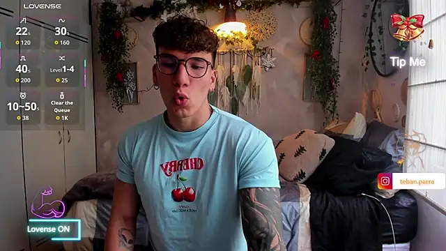 Snapshot of estebandi_do chatting on 12/20/25, 08:33 estebandi do online show from 12/20/25, 08:33