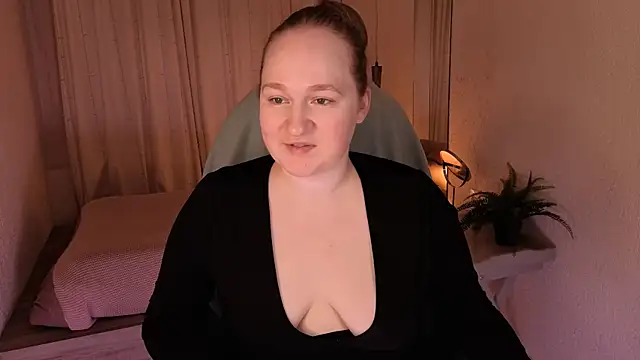 Snapshot of Kitty_Rest_ chatting on 05/20/26, 01:19 Kitty Rest online show from 05/20/26, 01:19