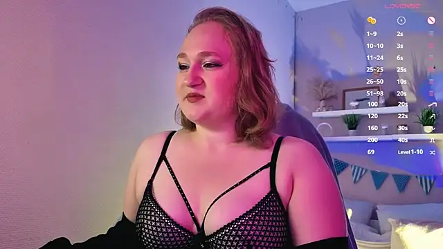 Kitty Rest  online show from 10/10/25, 02:29