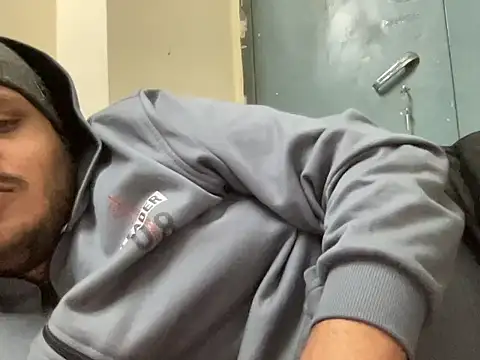 chiikuloveu online show from 11/29/25, 04:12