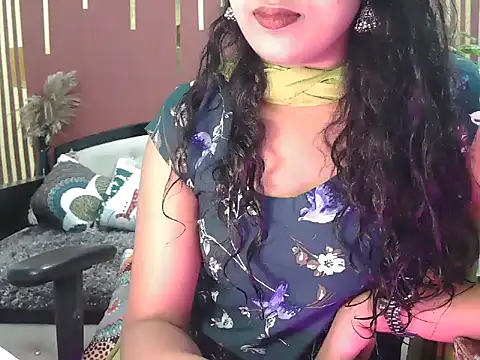 shaalu sharma online show from 10/11/25, 07:42