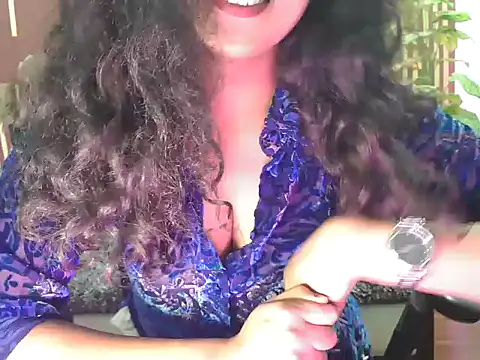 shaalu sharma online show from 10/19/25, 09:45