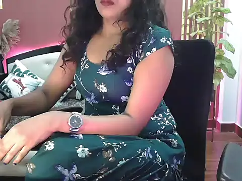 shaalu sharma online show from 10/27/25, 11:44