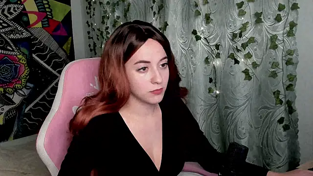 mona fly online show from 10/16/25, 02:47