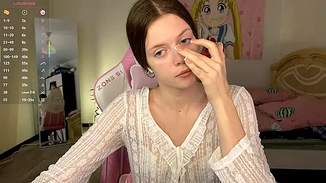 VibeQueenLucy online show from 11/14/25, 10:30