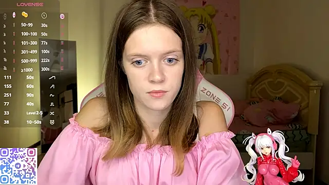 VibeQueenLucy online show from 10/19/25, 02:20