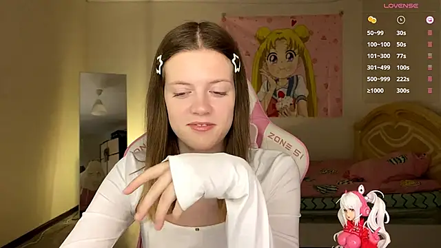 VibeQueenLucy online show from 10/28/25, 12:15