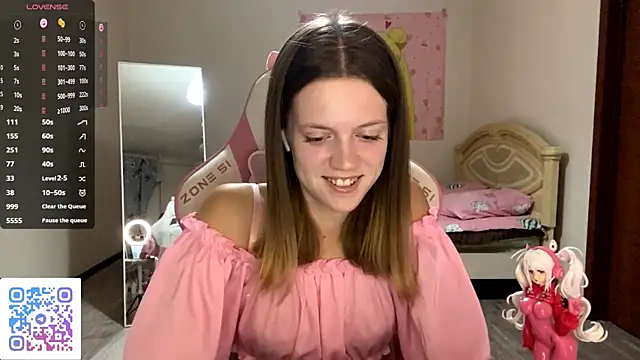 VibeQueenLucy online show from 10/01/25, 03:05