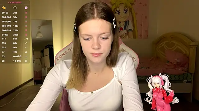 VibeQueenLucy online show from 10/26/25, 02:17