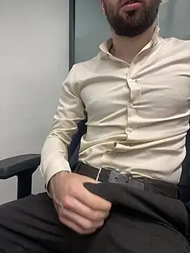 Snapshot of speddy34 chatting on 02/17/26, 06:44 speddy34 online show from 02/17/26, 06:44