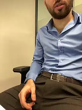 Snapshot of speddy34 chatting on 04/06/26, 06:25 speddy34 online show from 04/06/26, 06:25