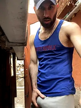 Snapshot of speddy34 chatting on 12/20/25, 09:56 speddy34 online show from 12/20/25, 09:56