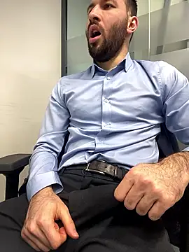 Snapshot of speddy34 chatting on 01/13/26, 06:39 speddy34 online show from 01/13/26, 06:39