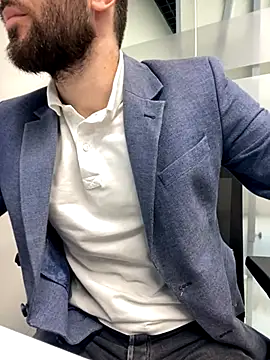 Snapshot of speddy34 chatting on 11/28/25, 06:57 speddy34 online show from 11/28/25, 06:57