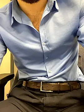 Snapshot of speddy34 chatting on 01/15/26, 07:01 speddy34 online show from 01/15/26, 07:01