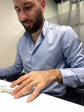 Snapshot of speddy34 chatting on 11/26/25, 11:43 speddy34 online show from 11/26/25, 11:43