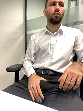 Snapshot of speddy34 chatting on 12/03/25, 07:08 speddy34 online show from 12/03/25, 07:08