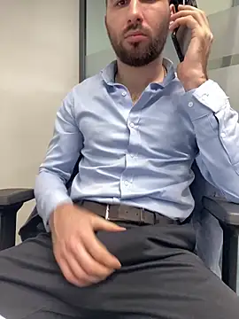 Snapshot of speddy34 chatting on 04/07/26, 06:48 speddy34 online show from 04/07/26, 06:48