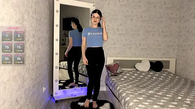 FakeLamb online show from 11/05/25, 09:07